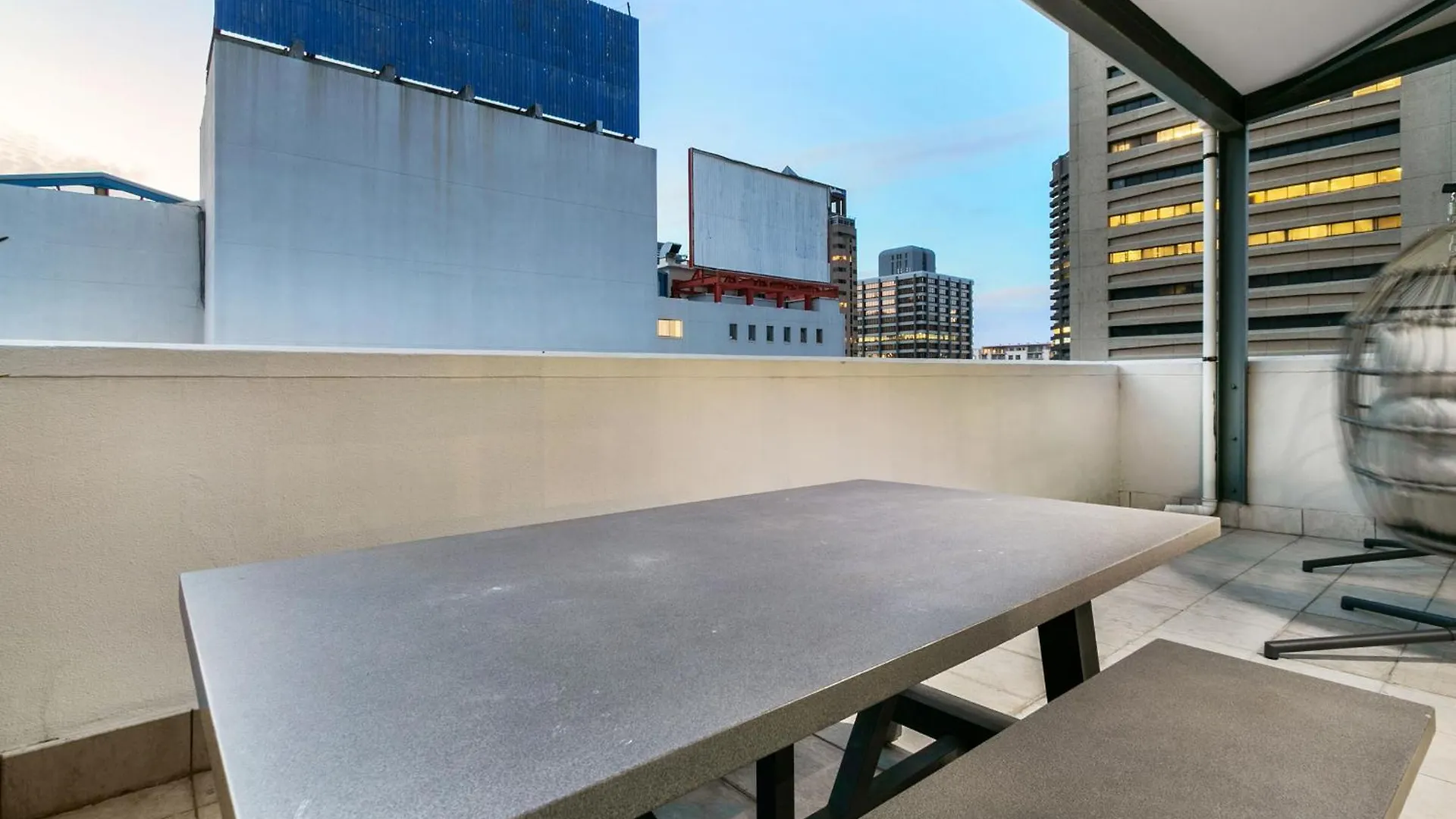 2 Bd Penthouse In The Heart Of The Mother City Cape Town Apartment